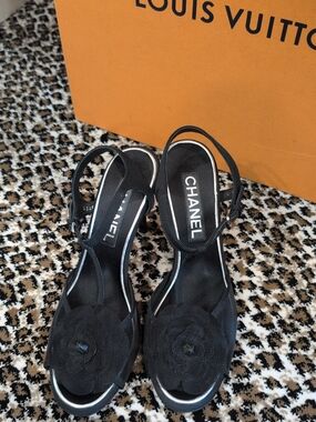 CHANEL Black Camellia T-strap Heels 38.5